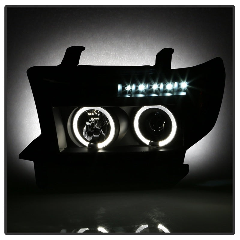 Spyder Signature Toyota Tundra 07-13 / Sequoia 08-13 Projector Headlights - (PRO-YD-TTU07-HL-BKV2) 5086044 5086044 Photo - Unmounted