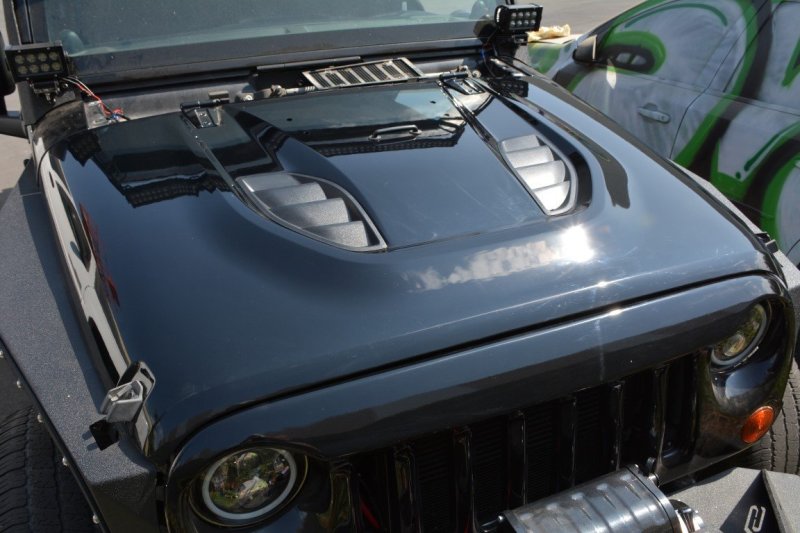 DV8 Offroad 07-18 Jeep Wrangler JK Rubicon 10th Anniversary Replica Hood HDMB07-TA HDMB07-TA Photo - Close Up