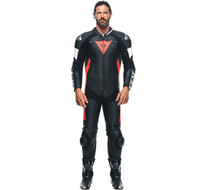 Dainese Tosa 1 Pc Suit Bk/Rd 54 201513485-W12-54 201513485-W12-54 Photo - Primary