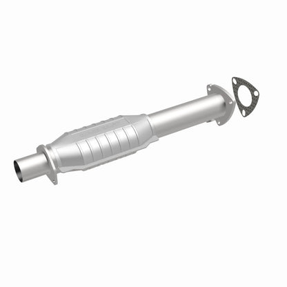 MagnaFlow Standard Grade Federal / EPA Compliant Direct-Fit Catalytic Converter 93483 360 Degree Image Set