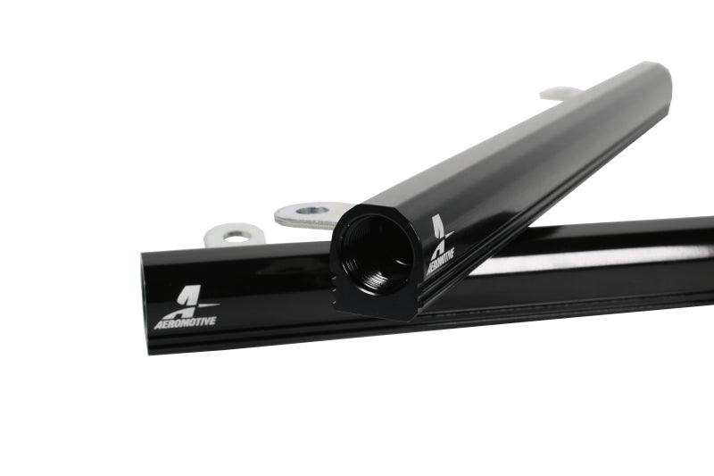 Aeromotive Cobra Jet Fuel Rails 14141 Photo - lifestyle view