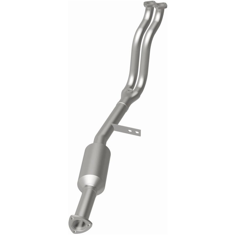 MagnaFlow Alfa Romeo Spider Standard Grade Federal / EPA Compliant Direct-Fit Catalytic Converter 23511 Photo - out of package