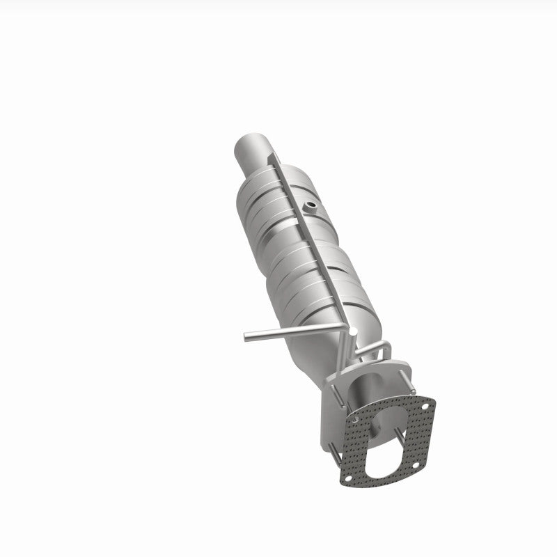 Magnaflow 09-19 Ford F53 V10 6.8L Underbody 6.8L Direct Fit Catalytic Converter 280435 280435 360 Degree Image Set