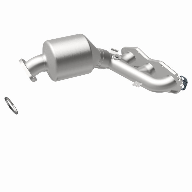 MagnaFlow Toyota OEM Grade Federal / EPA Compliant Manifold Catalytic Converter 52580 360 Degree Image Set