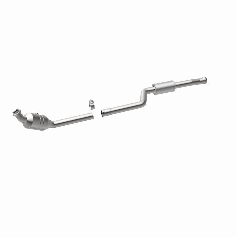 MagnaFlow Mercedes-Benz C300 California Grade CARB Compliant Direct-Fit Catalytic Converter 5461916 360 Degree Image Set