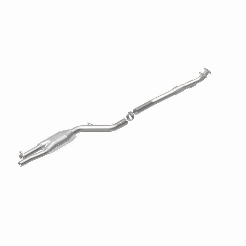 MagnaFlow BMW 525i Standard Grade Federal / EPA Compliant Direct-Fit Catalytic Converter 23807 360 Degree Image Set