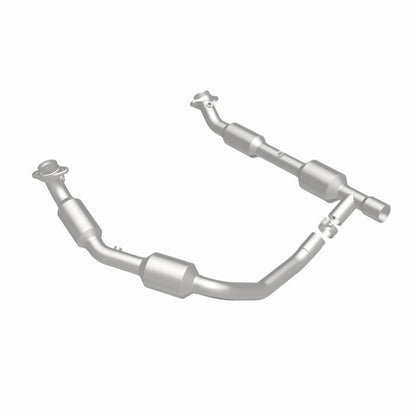 MagnaFlow Ford California Grade CARB Compliant Direct-Fit Catalytic Converter 5582439 360 Degree Image Set