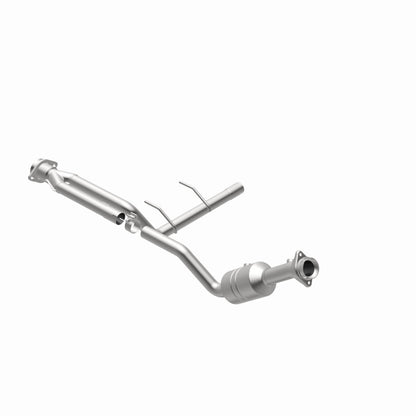 MagnaFlow Ford F-150 OEM Grade Federal / EPA Compliant Direct-Fit Catalytic Converter 52156 360 Degree Image Set