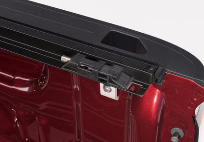 Truxedo Pro X15 15-18 GM Sierra/Silverado 1500 5'9" Bed 1471801 Photo - Close Up
