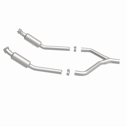 MagnaFlow Ford Mustang California Grade CARB Compliant Direct-Fit Catalytic Converter 5561533 360 Degree Image Set