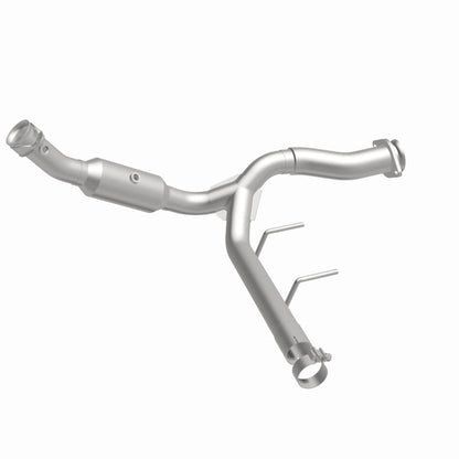 MagnaFlow Ford F-150 OEM Grade Federal / EPA Compliant Direct-Fit Catalytic Converter 21-470 360 Degree Image Set