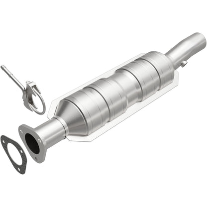 MagnaFlow Ford OEM Grade Federal / EPA Compliant Direct-Fit Catalytic Converter