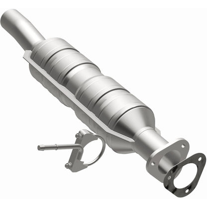 MagnaFlow Ford OEM Grade Federal / EPA Compliant Direct-Fit Catalytic Converter
