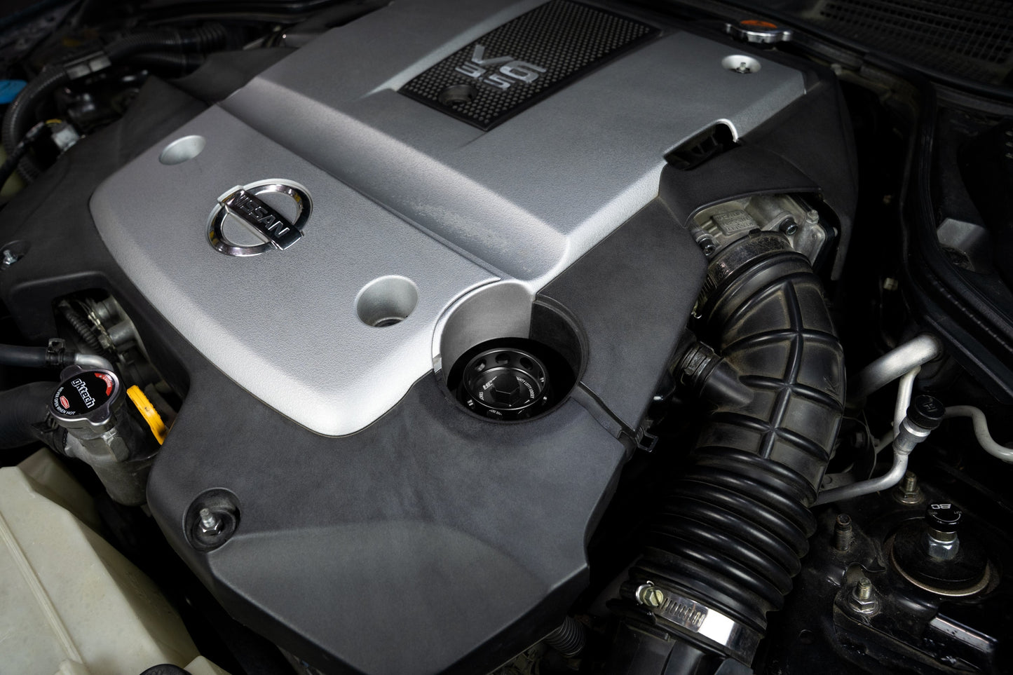 HPS Performance Billet Aluminum Oil Filler Cap for INFINITI Engine