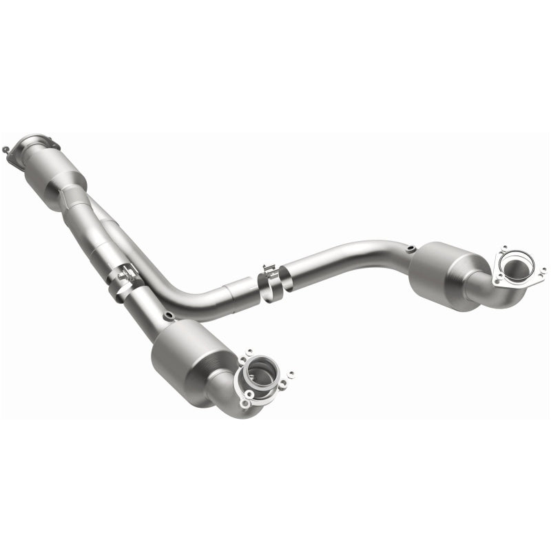 Magnaflow 12-20 Chevrolet Express 4500 Underbody 6.0L Direct Fit Catalytic Converter 280505 280505 Photo - out of package