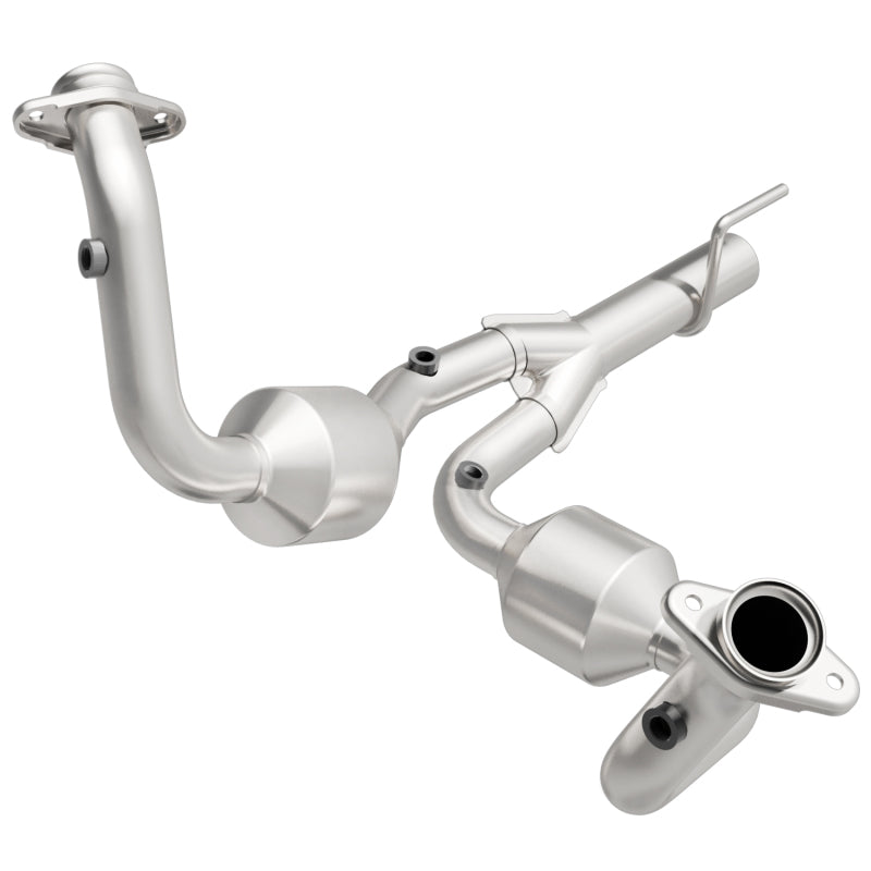 MagnaFlow Jeep Grand Cherokee HM Grade Federal / EPA Compliant Direct-Fit Catalytic Converter 23067 Photo - Primary