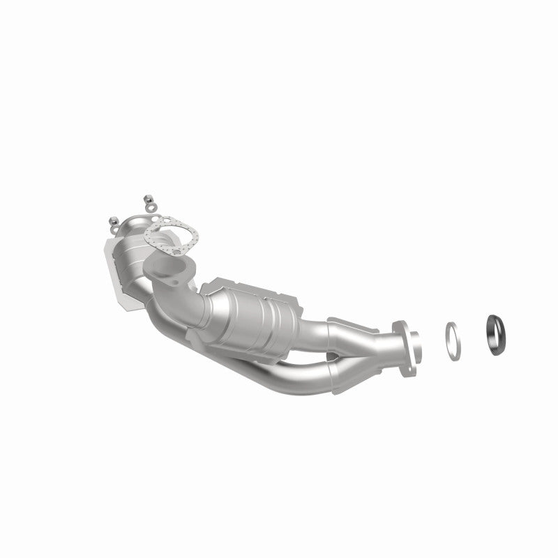 MagnaFlow Mitsubishi Montero HM Grade Federal / EPA Compliant Direct-Fit Catalytic Converter 24233 360 Degree Image Set