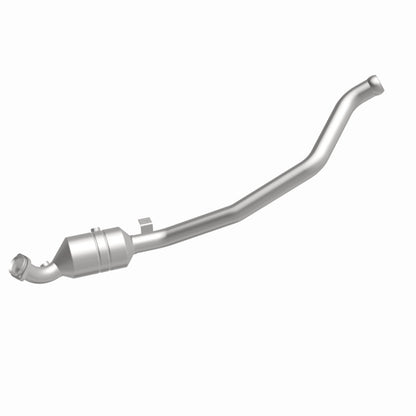 MagnaFlow Mercedes-Benz R350 OEM Grade Federal / EPA Compliant Direct-Fit Catalytic Converter 52178 360 Degree Image Set