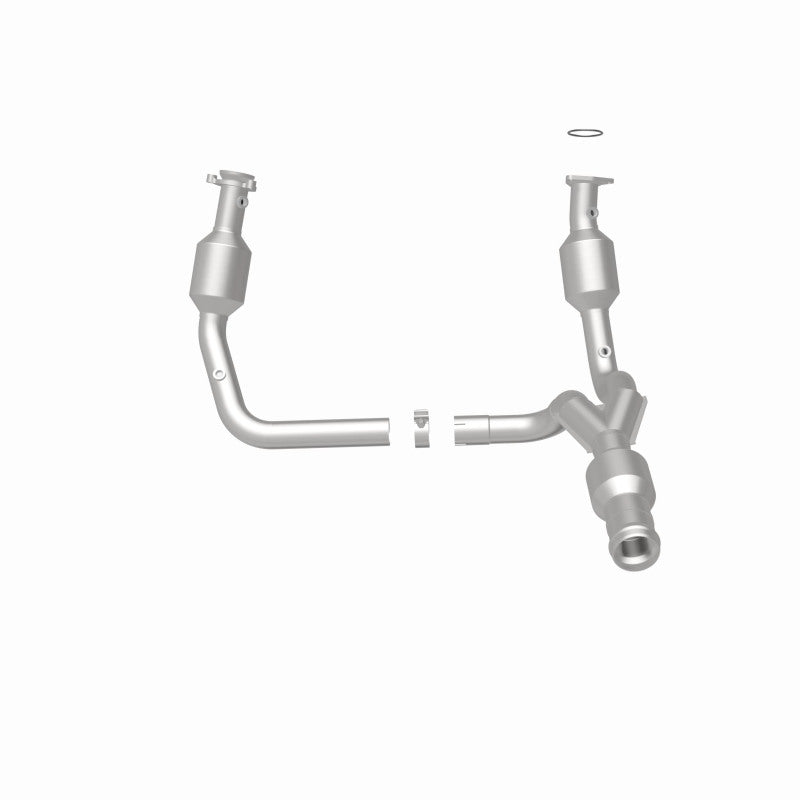 MagnaFlow OEM Grade Federal / EPA Compliant Direct-Fit Catalytic Converter 52617 360 Degree Image Set