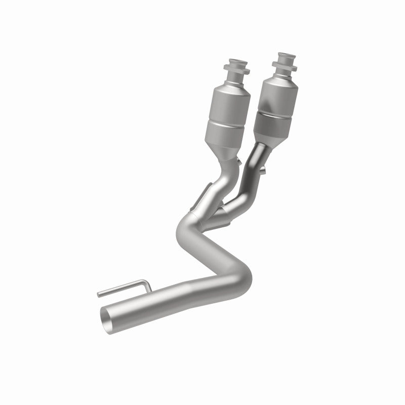MagnaFlow Jeep Grand Cherokee OEM Grade Federal / EPA Compliant Direct-Fit Catalytic Converter 49744 360 Degree Image Set