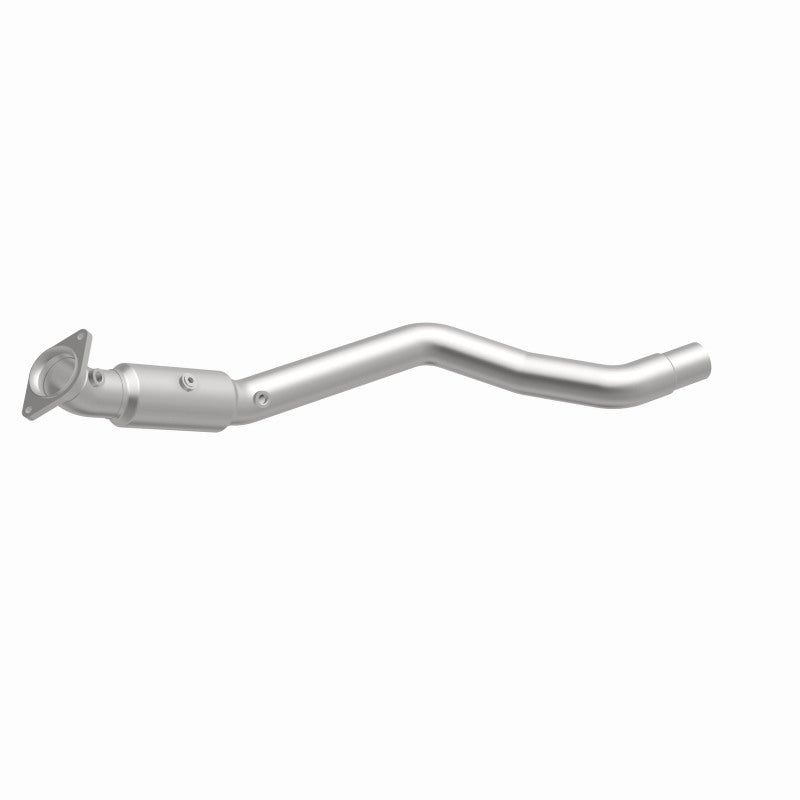 MagnaFlow OEM Grade Federal / EPA Compliant Direct-Fit Catalytic Converter 21-577 360 Degree Image Set