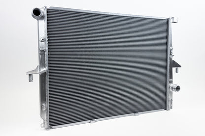 CSF Porsche 955/957 Cayenne / Audi Q7 / VW Touareg Heavy-Duty Performance Radiator 7227 7227 Photo - out of package