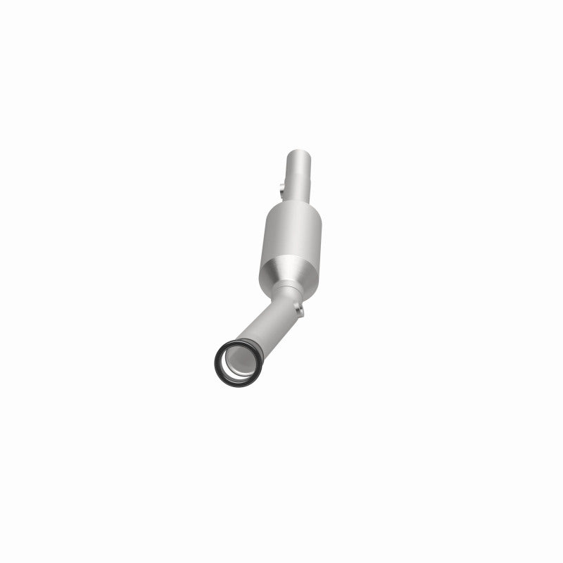 MagnaFlow OEM Grade Federal / EPA Compliant Direct-Fit Catalytic Converter 51821 360 Degree Image Set