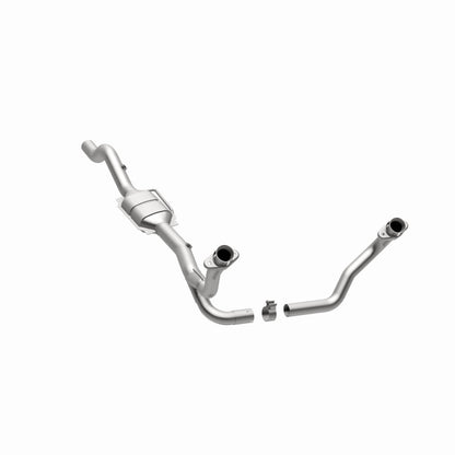 MagnaFlow Dodge Durango OEM Grade Federal / EPA Compliant Direct-Fit Catalytic Converter 49472 360 Degree Image Set