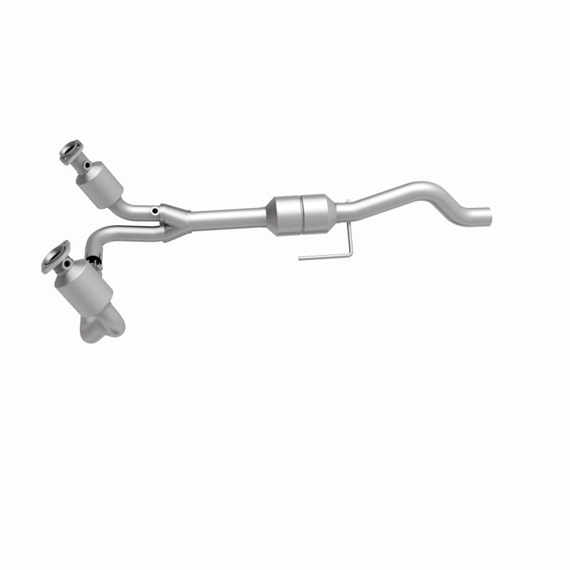 MagnaFlow Dodge Durango OEM Grade Federal / EPA Compliant Direct-Fit Catalytic Converter 51338 360 Degree Image Set