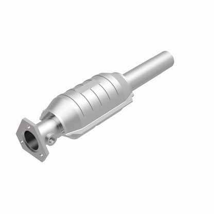 MagnaFlow Volkswagen Standard Grade Federal / EPA Compliant Direct-Fit Catalytic Converter 22917 360 Degree Image Set