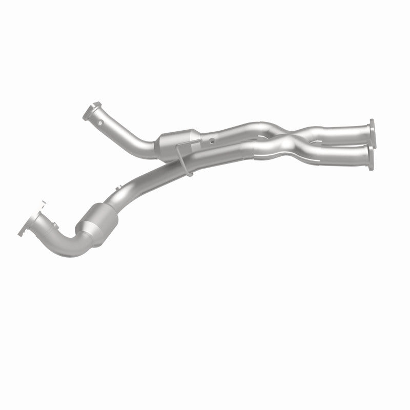 MagnaFlow Jeep Grand Cherokee OEM Grade Federal / EPA Compliant Direct-Fit Catalytic Converter 49046 360 Degree Image Set