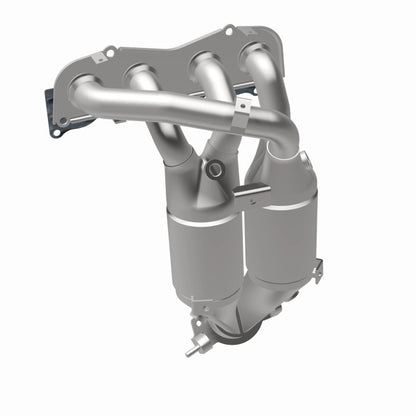 MagnaFlow Toyota Highlander HM Grade Federal / EPA Compliant Manifold Catalytic Converter 23085 360 Degree Image Set