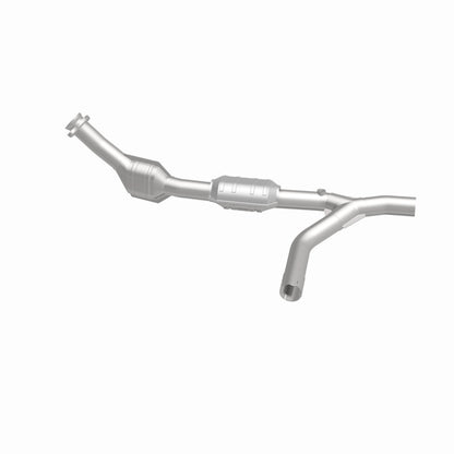 MagnaFlow Ford HM Grade Federal / EPA Compliant Direct-Fit Catalytic Converter 93322 360 Degree Image Set