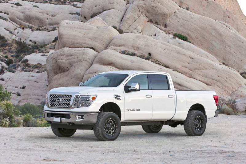 Fabtech 2" System w/ Front Dirt Logic 2.5 Coilovers & Rear Dirt Logic Shocks K6007DL Photo - lifestyle view