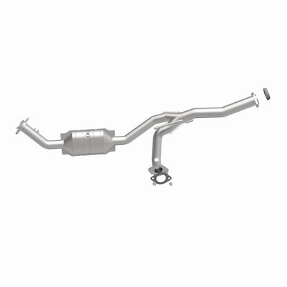 MagnaFlow OEM Grade Federal / EPA Compliant Direct-Fit Catalytic Converter 49676 360 Degree Image Set
