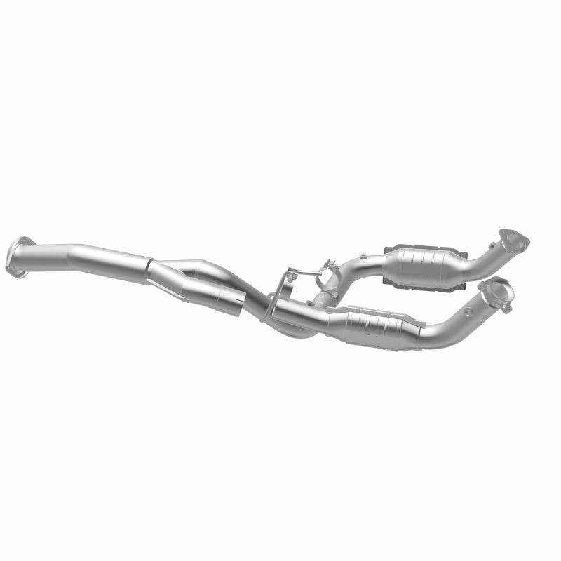 MagnaFlow OEM Grade Federal / EPA Compliant Direct-Fit Catalytic Converter 21-252 360 Degree Image Set