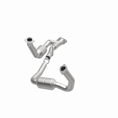 MagnaFlow Jeep OEM Grade Federal / EPA Compliant Direct-Fit Catalytic Converter 49709 360 Degree Image Set