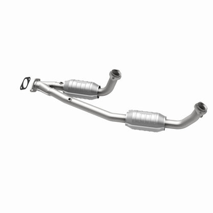 MagnaFlow Ford Windstar California Grade CARB Compliant Direct-Fit Catalytic Converter 4451353 360 Degree Image Set
