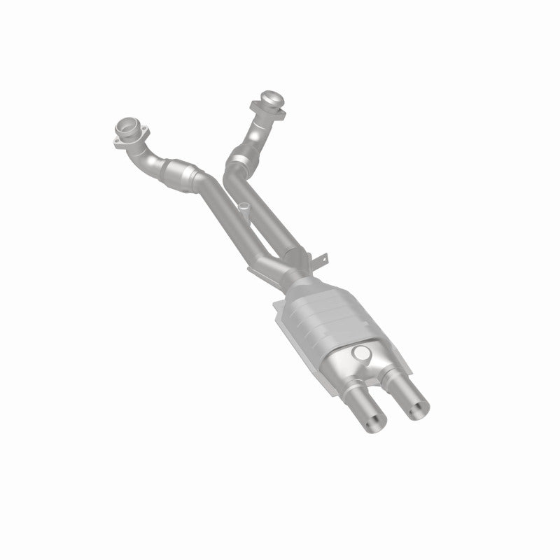 MagnaFlow Alfa Romeo Standard Grade Federal / EPA Compliant Direct-Fit Catalytic Converter 23097 360 Degree Image Set