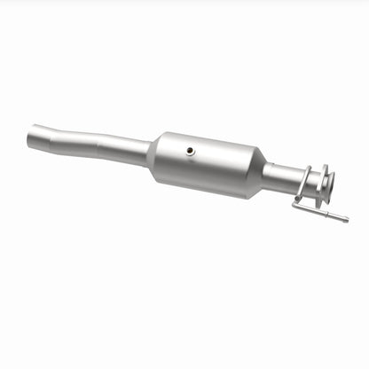 Magnaflow 18-19 Ford F-450 Super Duty V10 6.8L Underbody Direct Fit Catalytic Converter 280439 280439 360 Degree Image Set