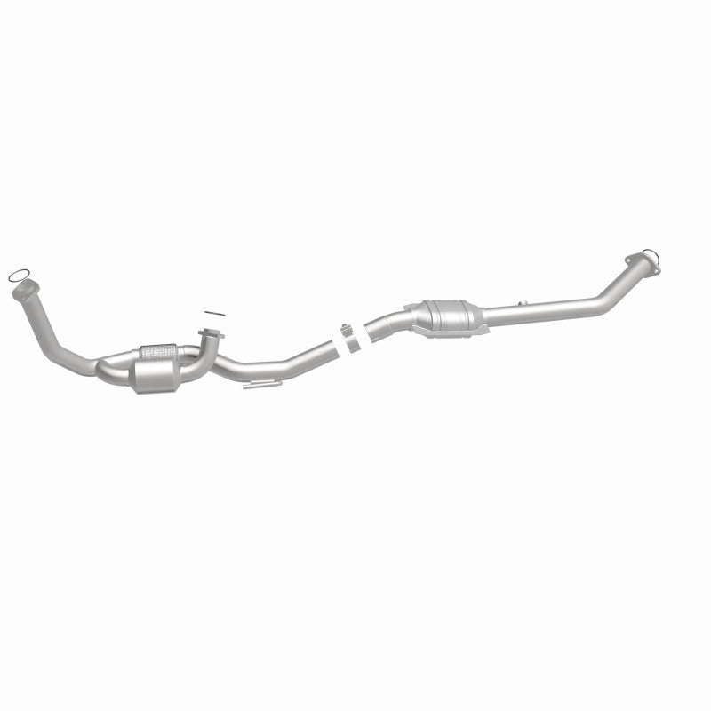 MagnaFlow Toyota Sienna California Grade CARB Compliant Direct-Fit Catalytic Converter 447163 360 Degree Image Set