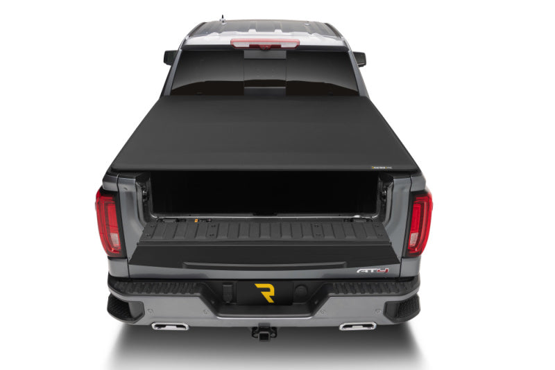 Extang Chevy/GMC Silverado/Sierra 1500 (5 ft 8 in) 2019, "New Body Style" 94456 Photo - Mounted