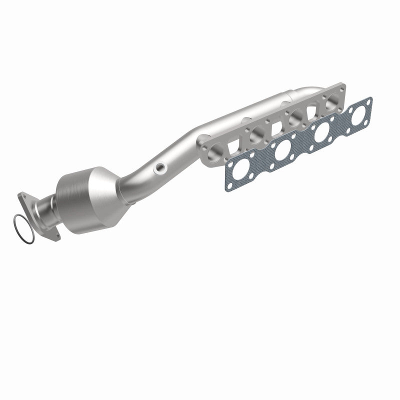 MagnaFlow Infiniti OEM Grade Federal / EPA Compliant Manifold Catalytic Converter 52424 360 Degree Image Set