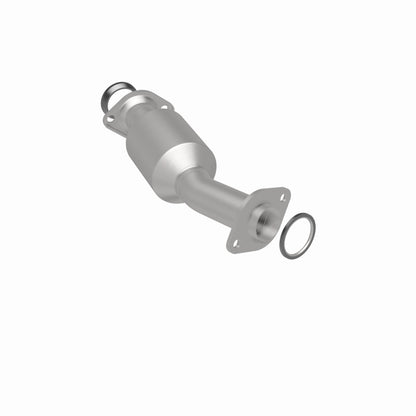 MagnaFlow Toyota Sienna OEM Grade Federal / EPA Compliant Direct-Fit Catalytic Converter 52557 360 Degree Image Set