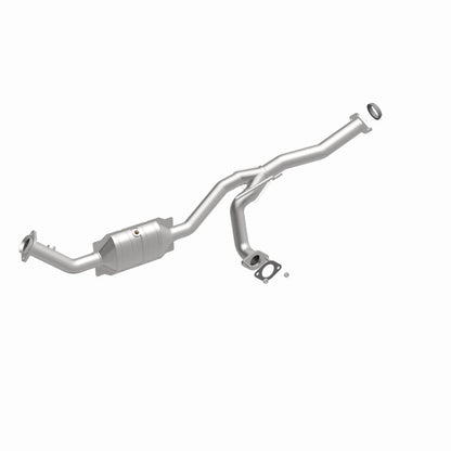 MagnaFlow OEM Grade Federal / EPA Compliant Direct-Fit Catalytic Converter 49676 360 Degree Image Set