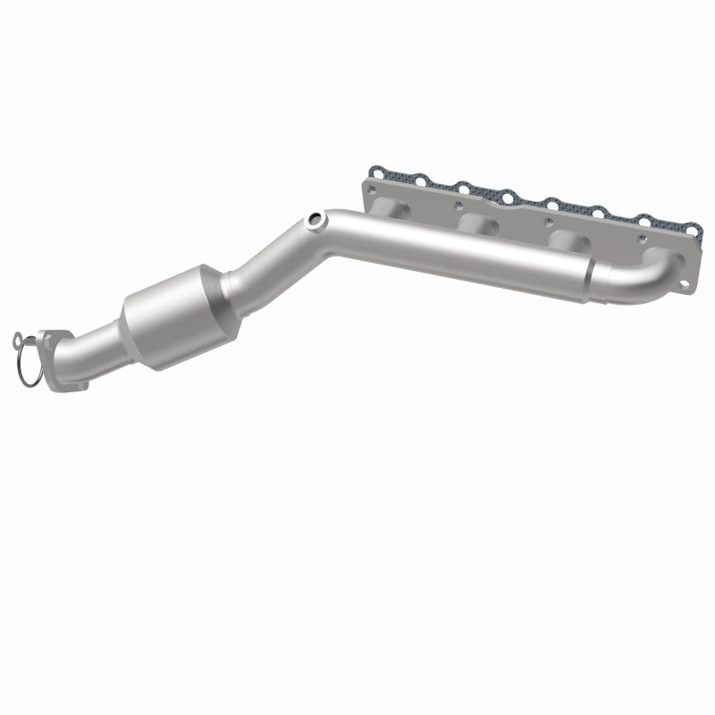 Magnaflow 2004 Nissan Titan 5.6L Direct Fit Converter 4583381 4583381 360 Degree Image Set