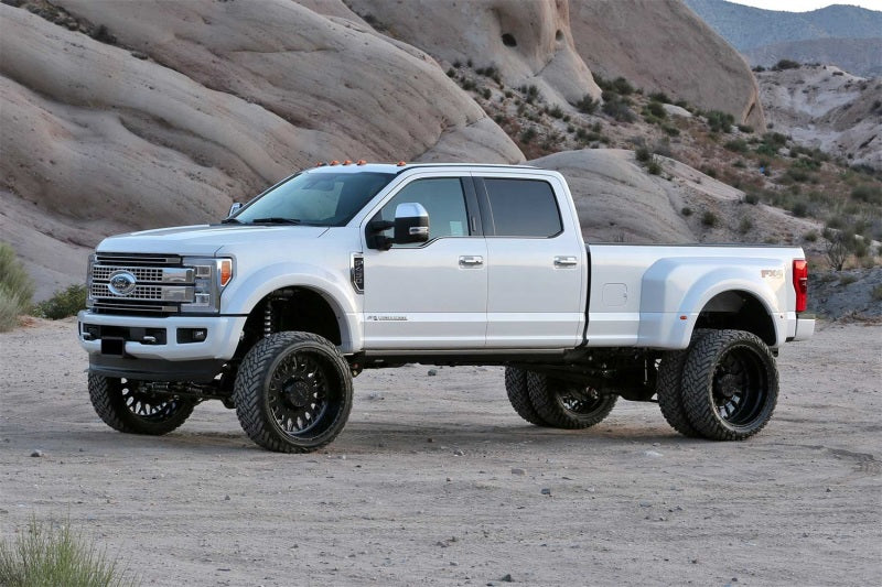 Fabtech 19-20 Ford F450/550 4WD 6in 4 Link System w/DL 4.0 Resi Coilovers & DL 2.25 Shocks K2338DL K2338DL Photo - Mounted