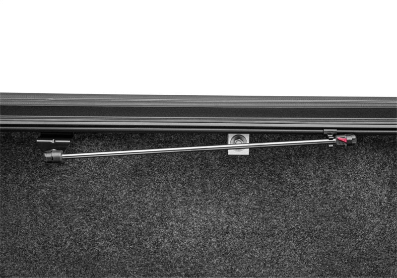 Extang 22-23 Toyota Tundra (with/without Rail Sys) 5.6ft. Bed Endure ALX 80472 80472 Photo - Mounted