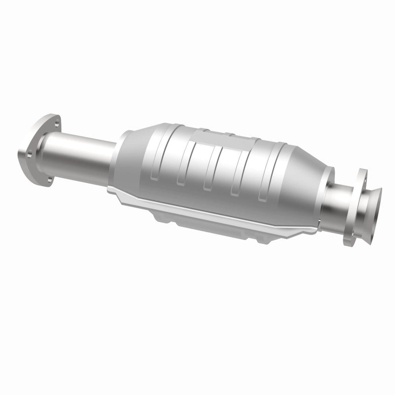 MagnaFlow Saab 900 Standard Grade Federal / EPA Compliant Direct-Fit Catalytic Converter 22833 360 Degree Image Set