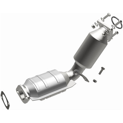 MagnaFlow Infiniti California Grade CARB Compliant Direct-Fit Catalytic Converter 5582143 Photo - out of package